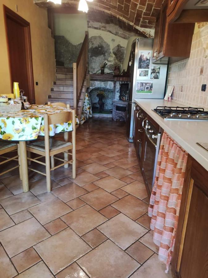 Notti Magiche Bed & Breakfast Castelvecchio Calvisio Luaran gambar